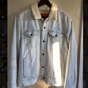 Levi’s Unisex Denim Jacket Light Indigo with fur